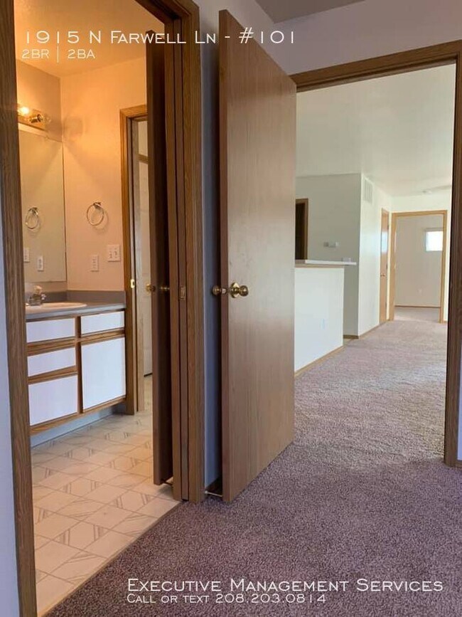 Building Photo - WestSide Place Apartments