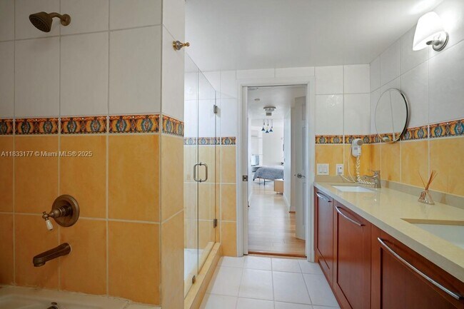 Building Photo - 3610 Yacht Club Dr
