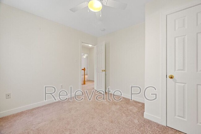 Building Photo - 10405 Flat Branch Dr
