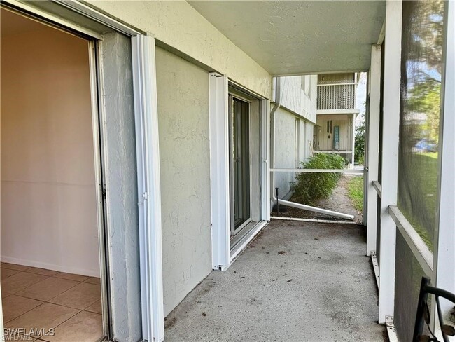 Building Photo - 1849 Maravilla Ave