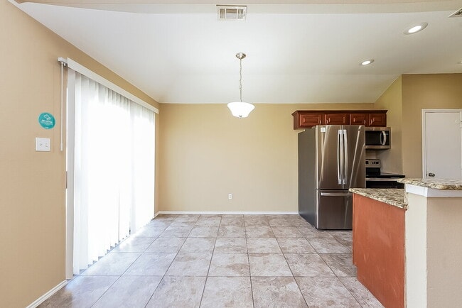 Building Photo - 9731 Checota Dr