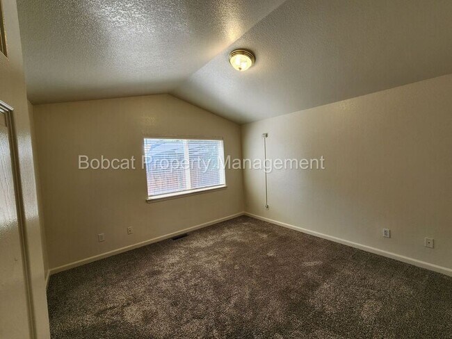Building Photo - 1331 Chichester Dr