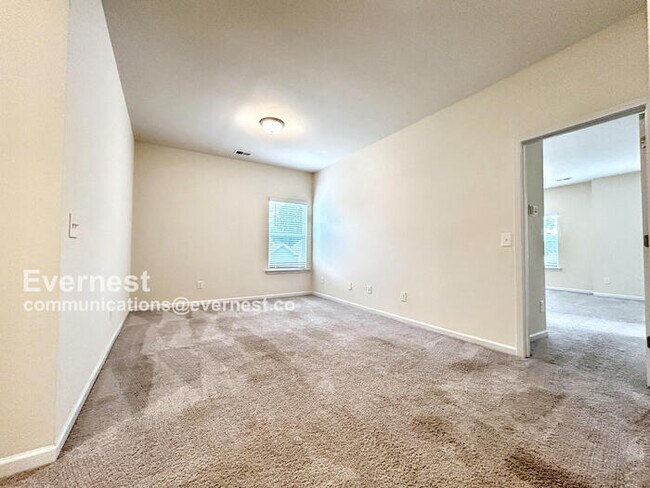 Building Photo - 116 Waterside Dr