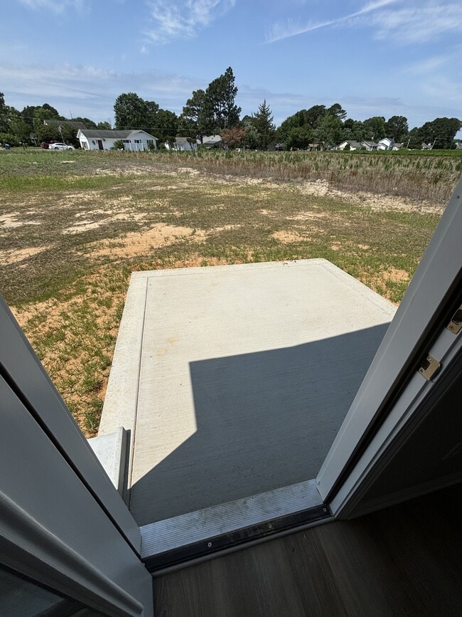 Building Photo - 107 Berkshire Cir