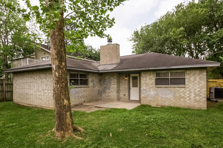 Building Photo - 3206 Teakwood Cir