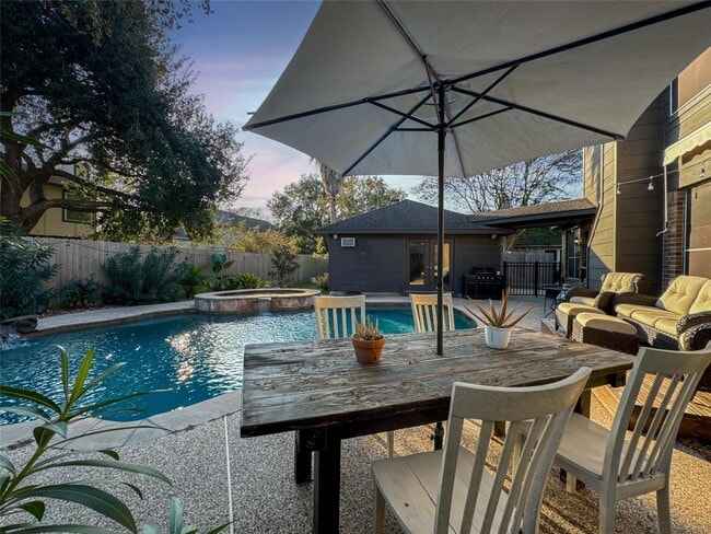 Building Photo - 1804 San Jose St