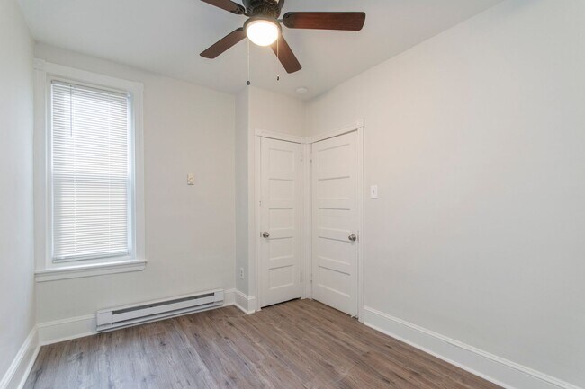 Building Photo - Beautiful 3-Bed/1.5 Bath Home Located in N...