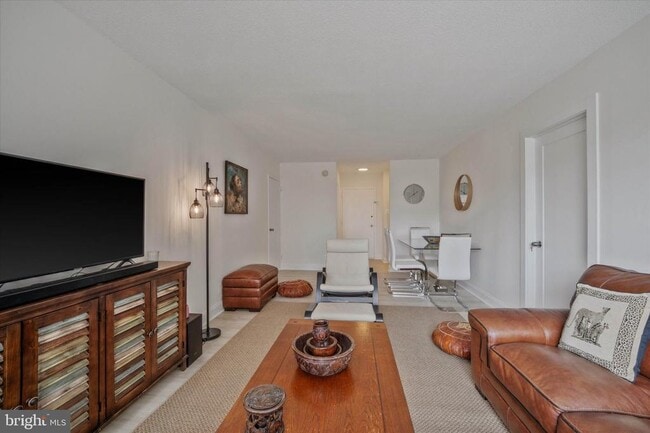 Building Photo - 4515 Willard Ave