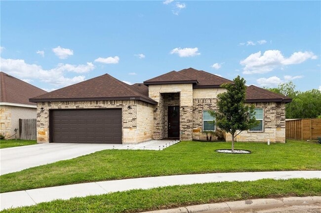 Building Photo - 1009 Sunny Dr