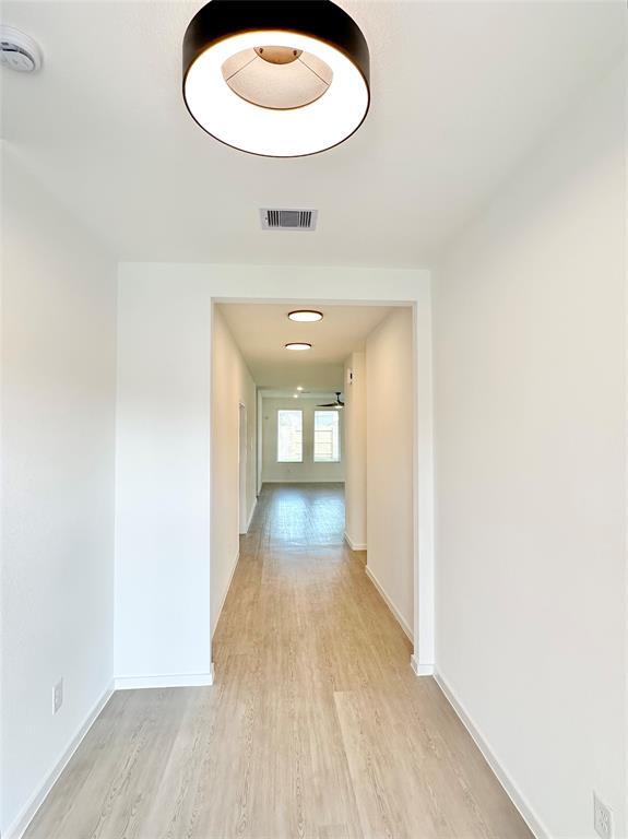 Building Photo - 2524 Lago Costa Dr