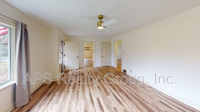 Building Photo - 5144 Sunrise Terrace