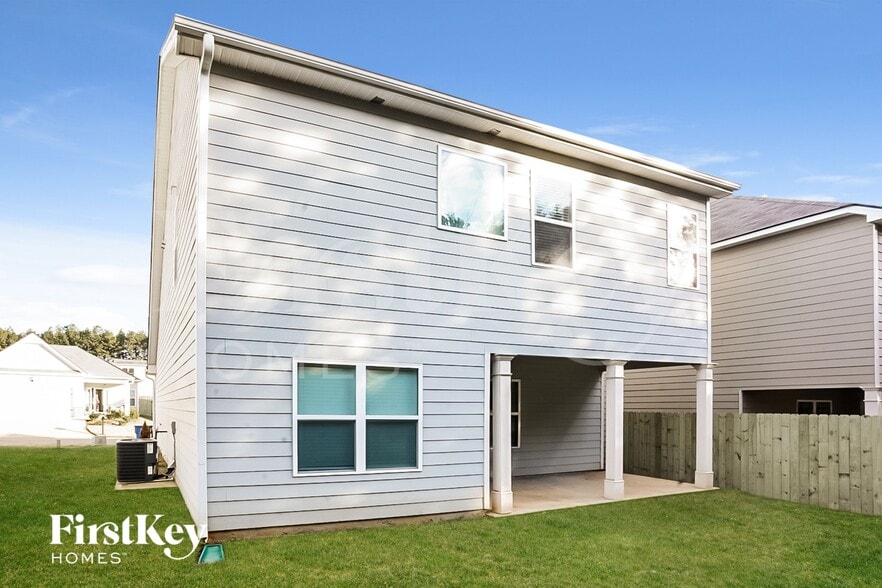 Building Photo - 67 Castlemoor Loop