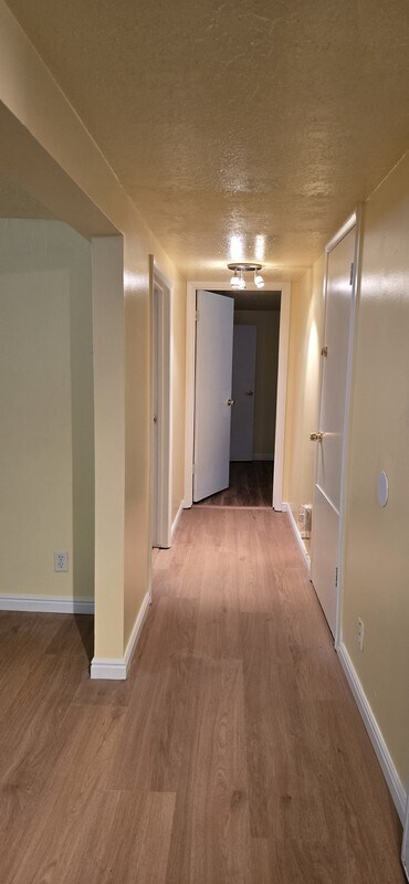 Building Photo - 1057 S 900 E