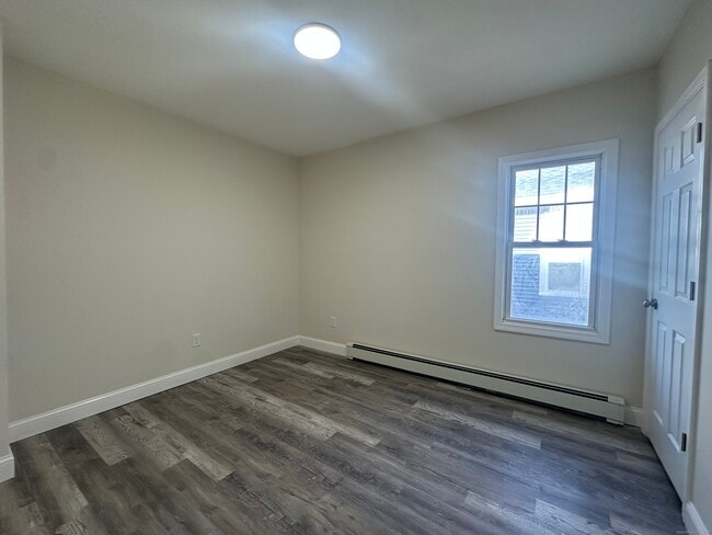 Building Photo - 85 Twiss St