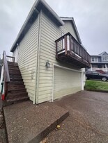 Building Photo - 13926 SE 141st Ave