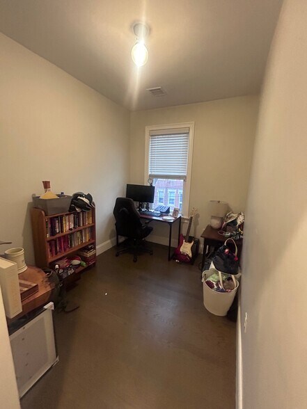 Building Photo - 71 Webster St