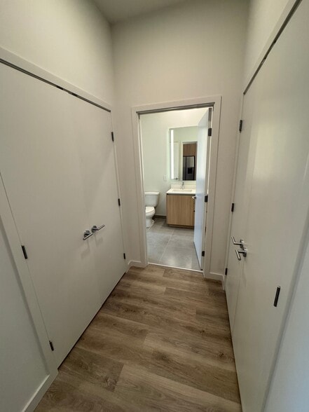 Bathroom Kitchen Access - 52 NW 32nd St