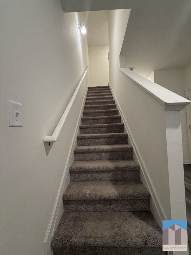 Building Photo - 3530 Condor Ct SW