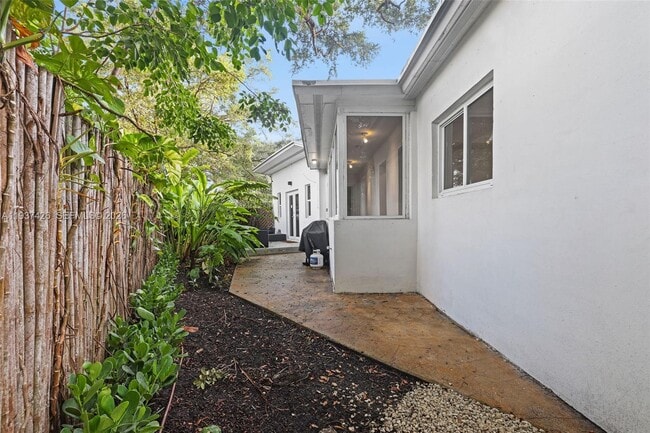 Building Photo - 3365 William Ave