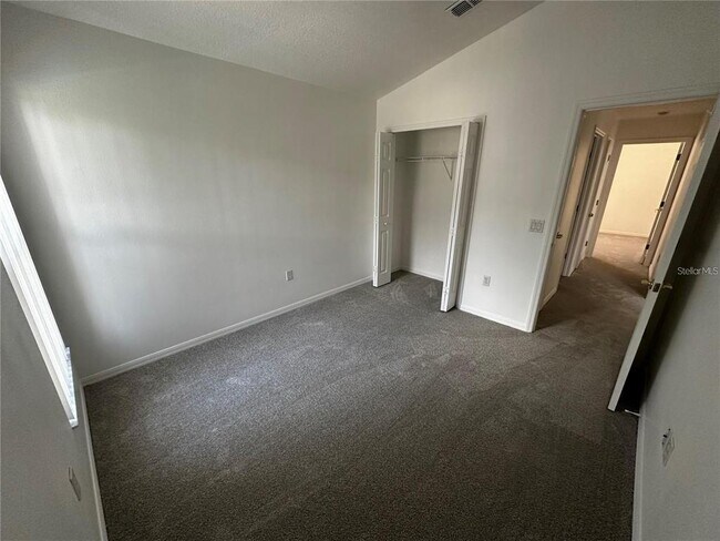 Building Photo - 4795 Cumbrian Lakes Dr