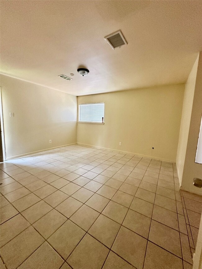 Building Photo - 7320 Boone Rd