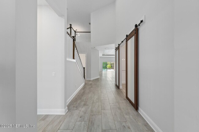 Building Photo - 264 Pine Haven Dr