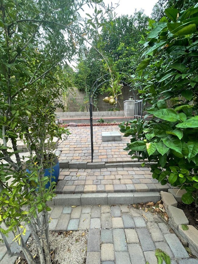 Building Photo - 3537 N 64th St