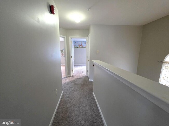 Building Photo - 347 Glenn Rose Cir