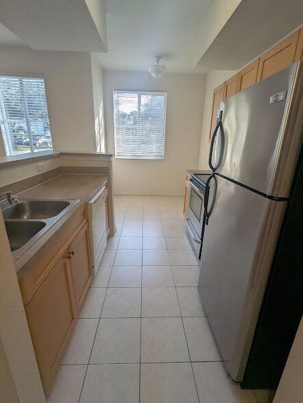 Building Photo - 11030 Legacy Dr