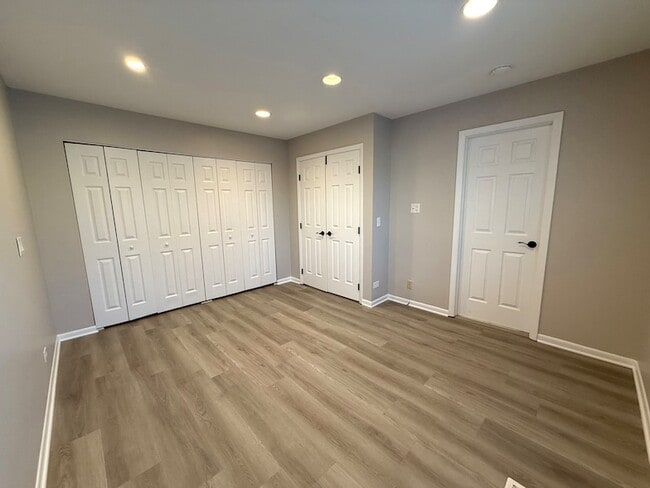 Building Photo - 1963 N Heritage Dr