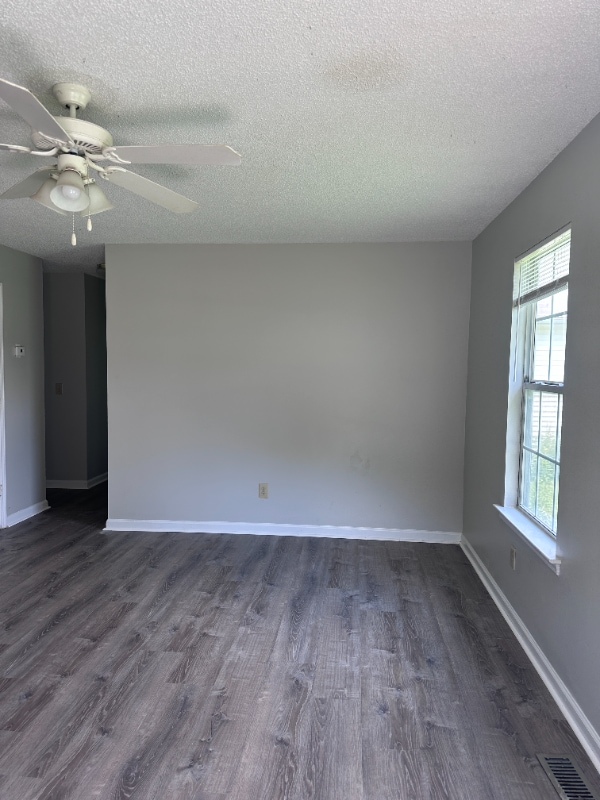 Building Photo - 1531 Richmond Dr
