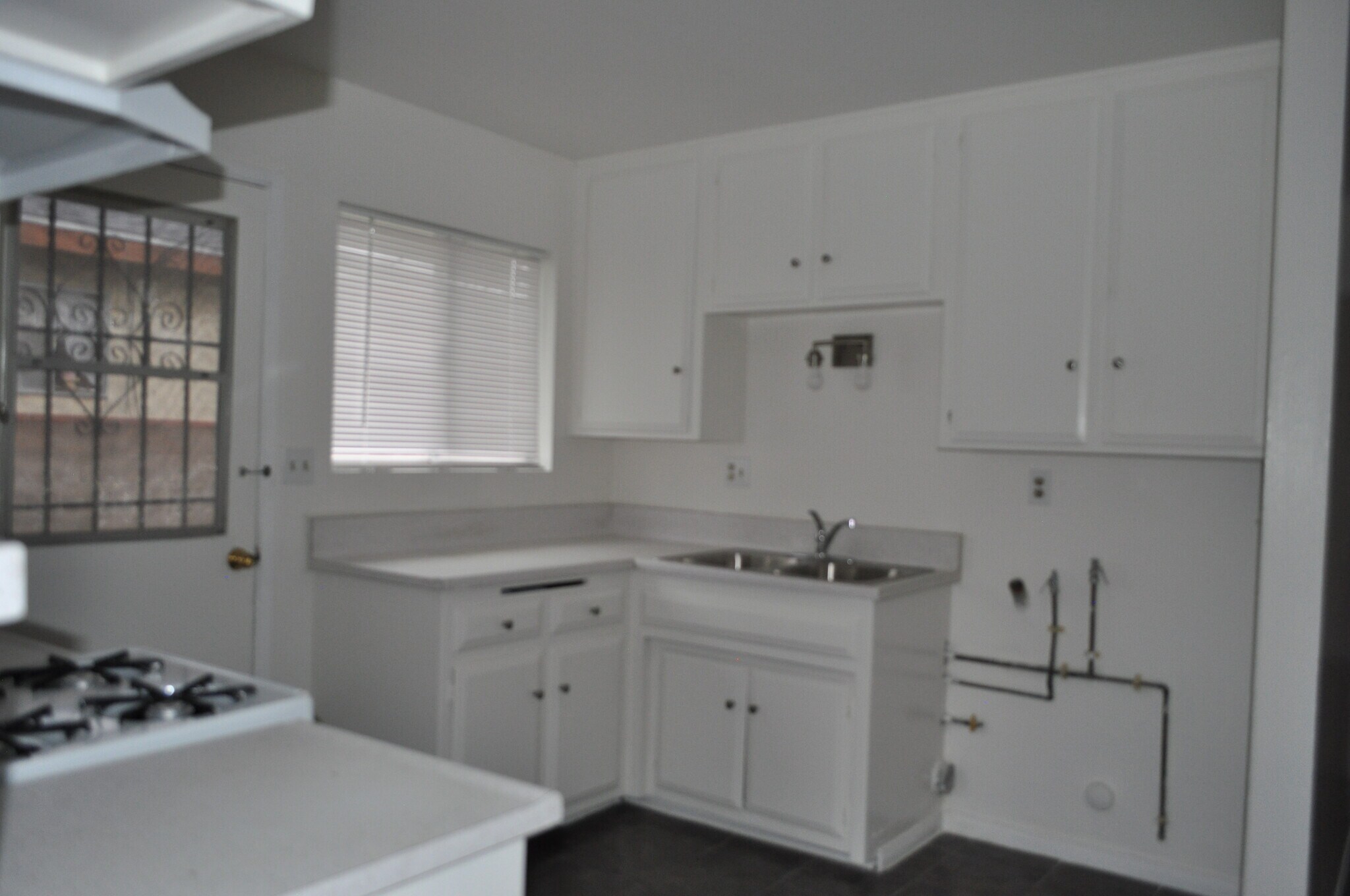 Building Photo - 4059 W 137th St