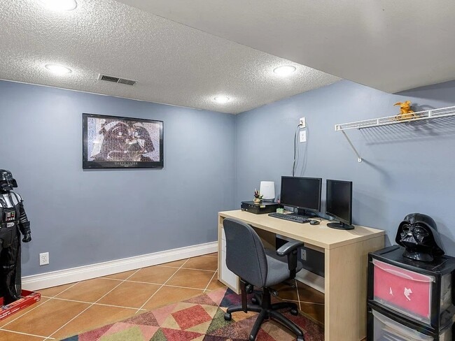 Building Photo - 2508 W 140th St