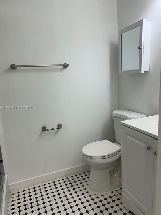 Building Photo - 1928 N 20th Ave