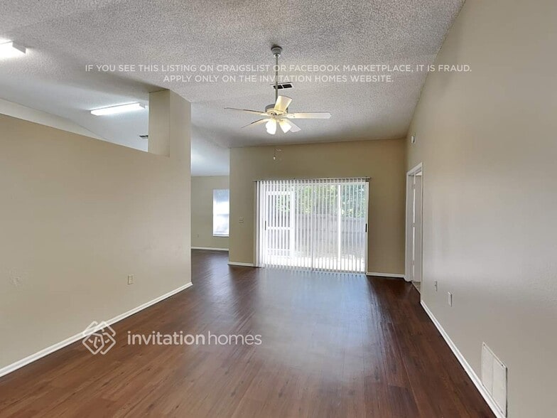 Building Photo - 515 49th St E