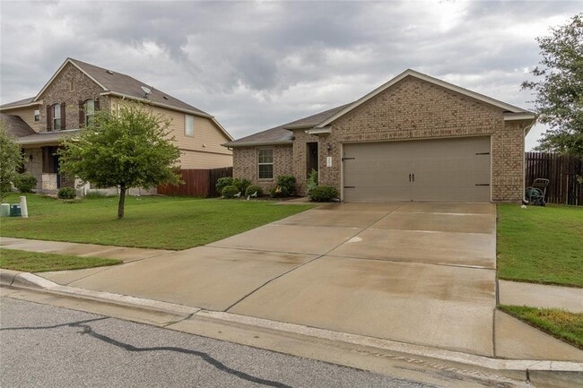 Building Photo - 310 Hyltin St