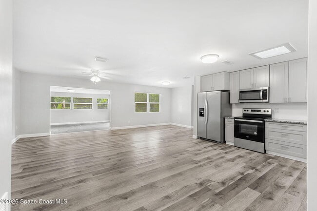 Building Photo - 2426 Clemson Dr