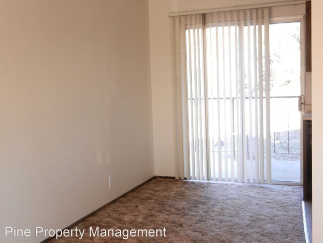 Building Photo - 333 Boulder Creek Dr