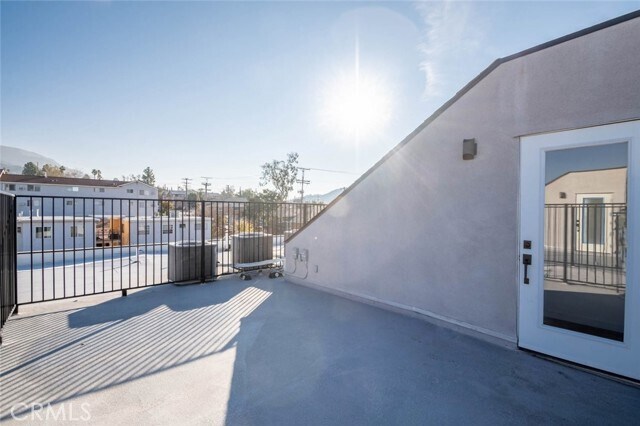Building Photo - 7341 Valmont St