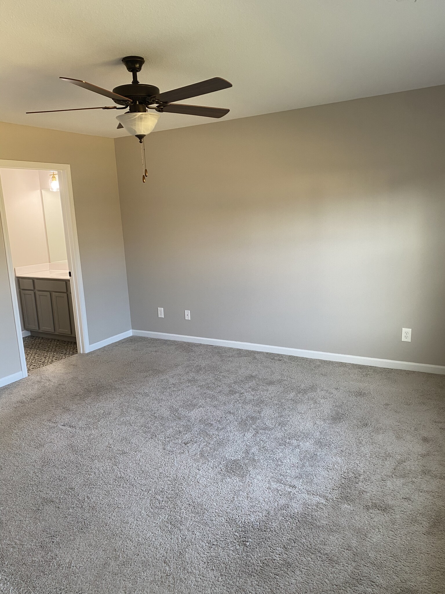 Primary Bedroom Photo 2 - 3026 Farmhouse Dr