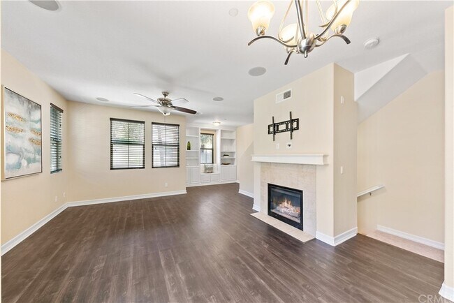 Building Photo - 1863 Hazel Ct