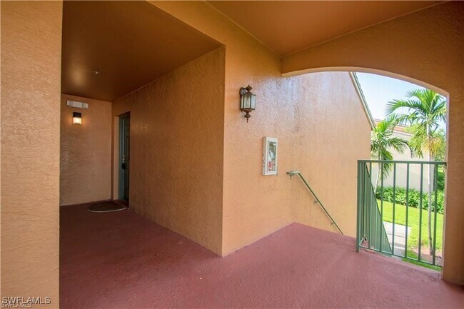 Building Photo - 1220 Wildwood Lakes Blvd