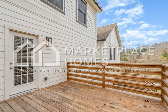 Building Photo - 190 Briar Rd