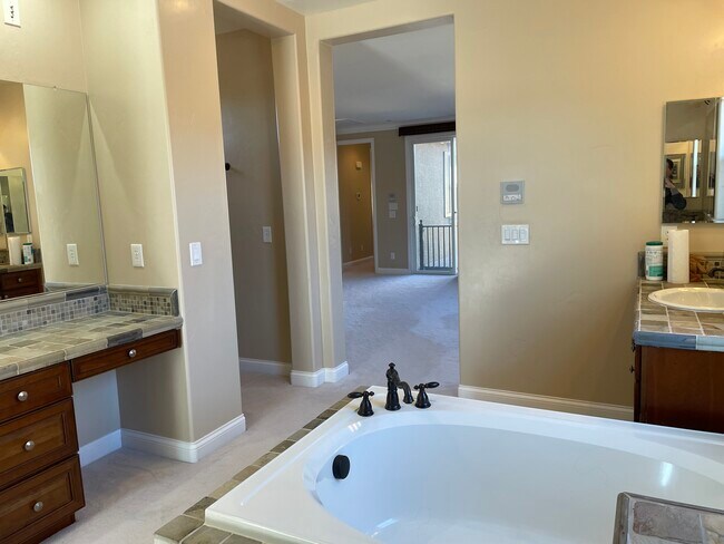 Building Photo - 3137 Degas Tapestry Ave