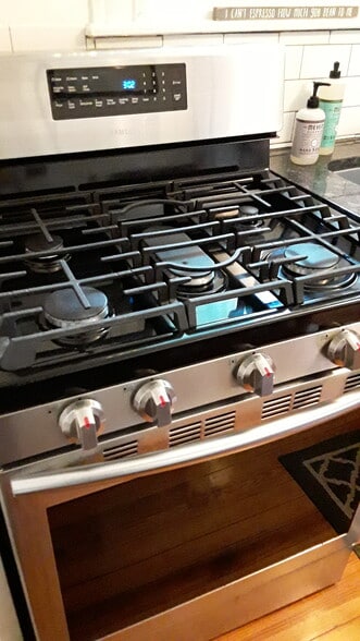 Building Photo - 1315 Poplar St