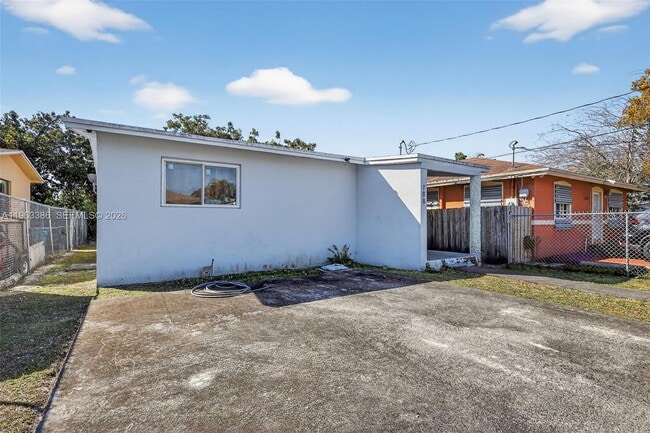 Building Photo - 1880 NW 69th St