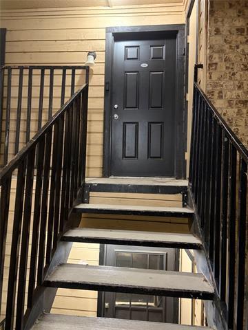 Building Photo - 3022 Forest Ln