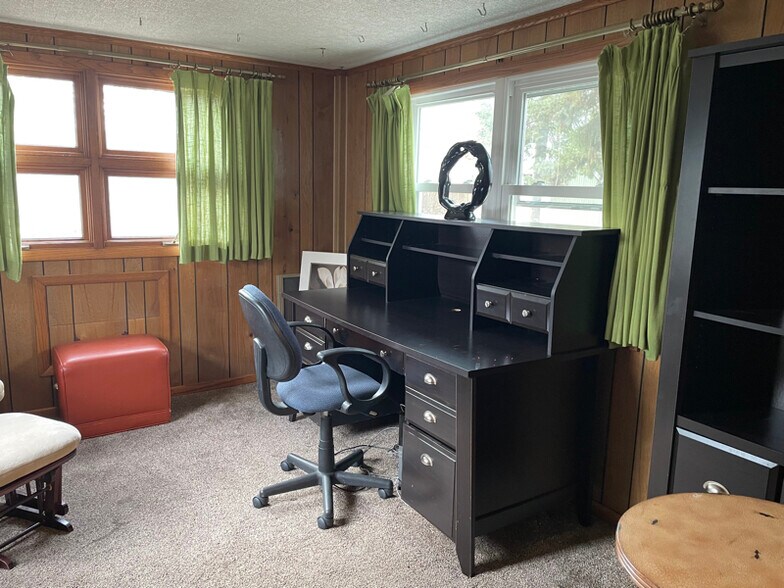 Building Photo - 1122 Luther Ave