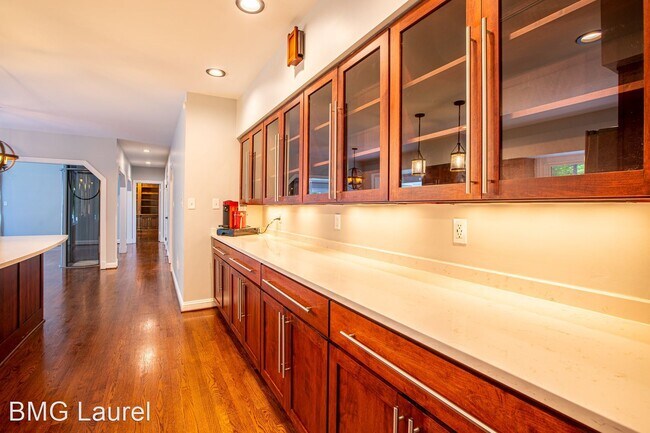 Building Photo - 5 br, 3.5 bath House - 533 Post Oak Rd