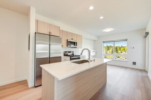Building Photo - Colby Heights